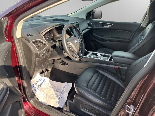 Certified 2024 Ford Edge SEL w/ Convenience Package AWD/4WD image 9
