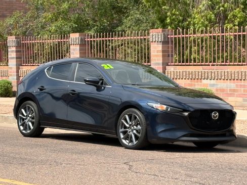 Used 2021 MAZDA MAZDA3 s FWD image 8