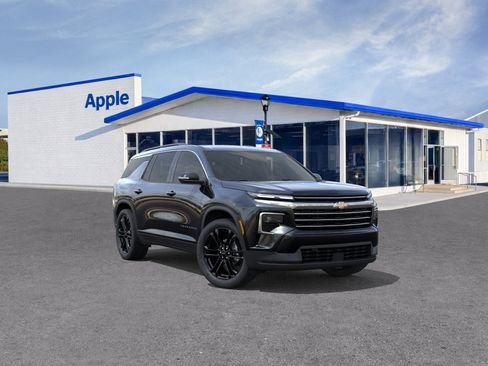 New 2026 Chevrolet Traverse LT FWD image 1