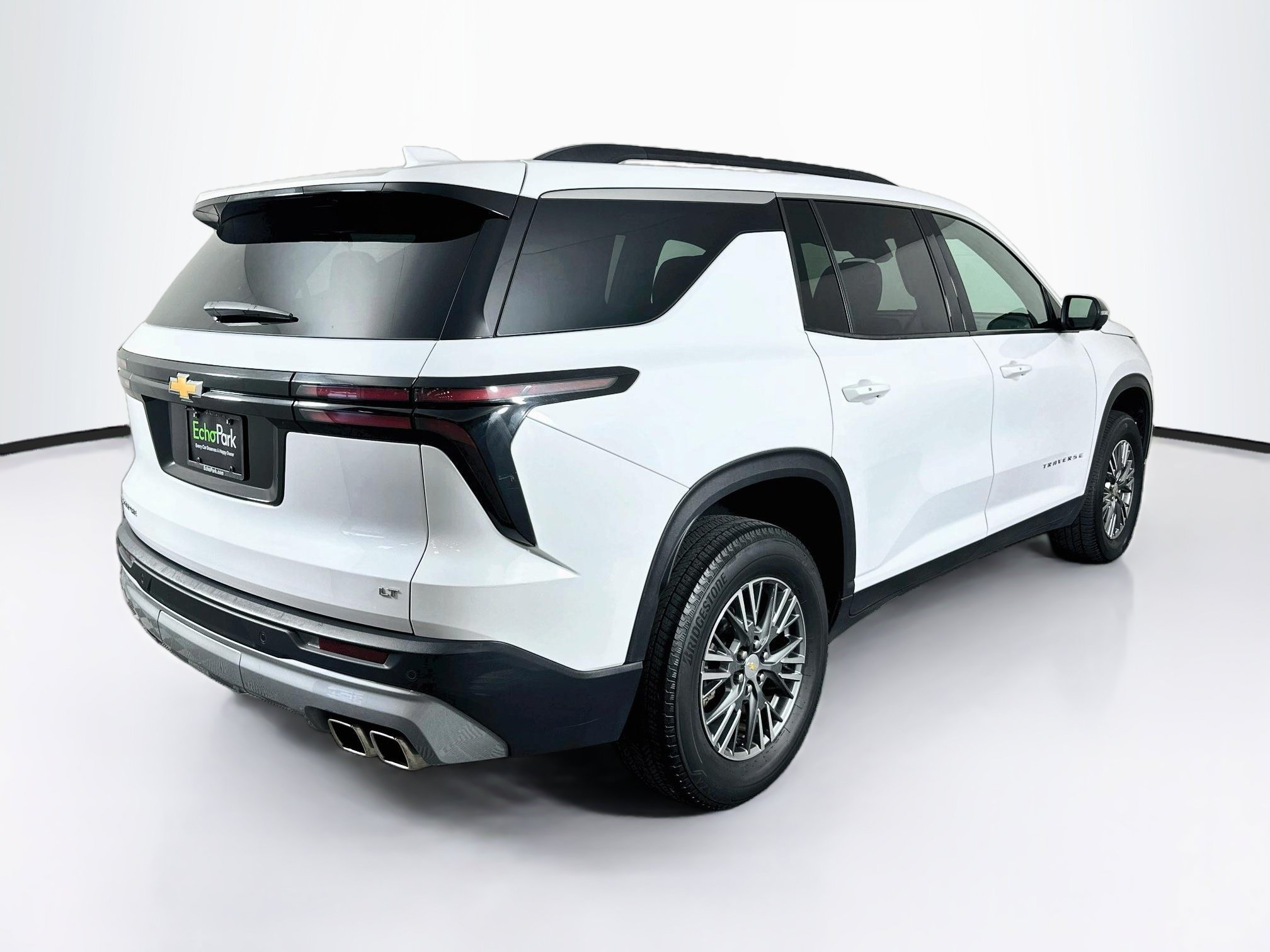Used 2024 Chevrolet Traverse LT FWD image 9