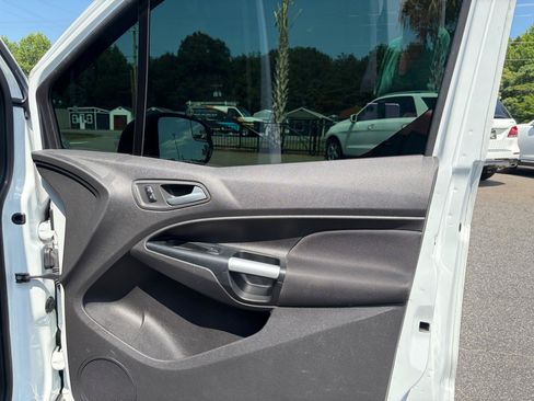 Used 2018 Ford Transit Connect XLT FWD image 32