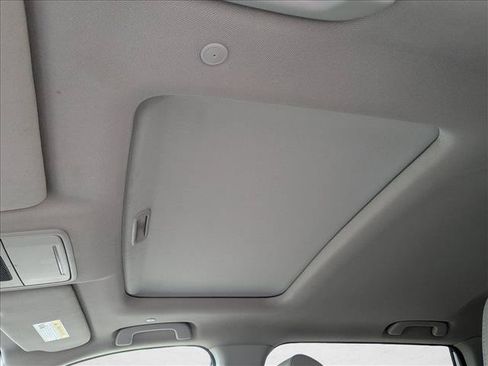 Used 2024 Honda CR-V EX image 15