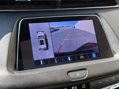 Used 2022 Cadillac XT4 Sport w/ Enhanced Visibility Package image 25