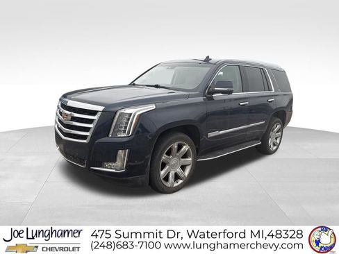 Used 2020 Cadillac Escalade Luxury image 11