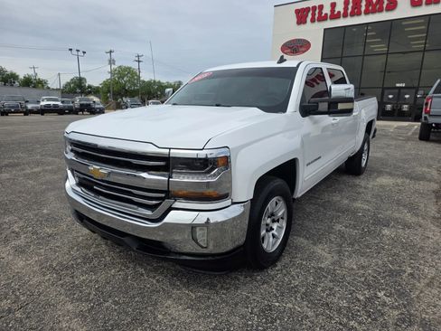 Used 2018 Chevrolet Silverado 1500 LT w/ All Star Edition RWD image 3