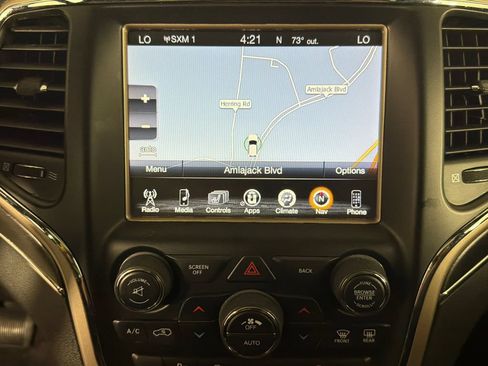 Used 2017 Jeep Grand Cherokee Limited AWD/4WD image 3