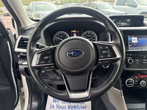 Used 2023 Subaru Forester Premium image 12