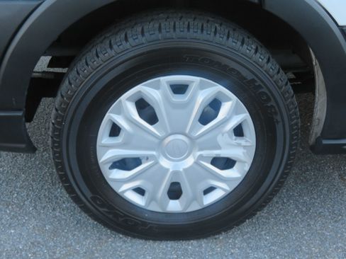 Used 2018 Ford Transit 150 XLT image 7