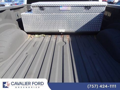 Used 2017 Ford F250 XL w/ STX Appearance Package AWD/4WD image 7