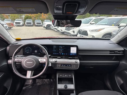 Used 2024 Hyundai Kona SEL w/ Convenience Package image 34