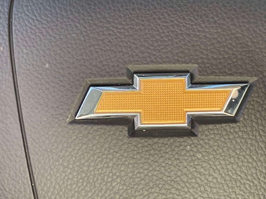Used 2022 Chevrolet Trax LS w/ Tint and Cruise Package FWD image 31