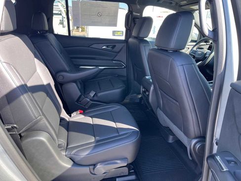 New 2025 Chevrolet Traverse LT w/ LPO, Floor Liner Package image 11