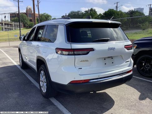 Used 2023 Jeep Grand Cherokee L Limited RWD image 4