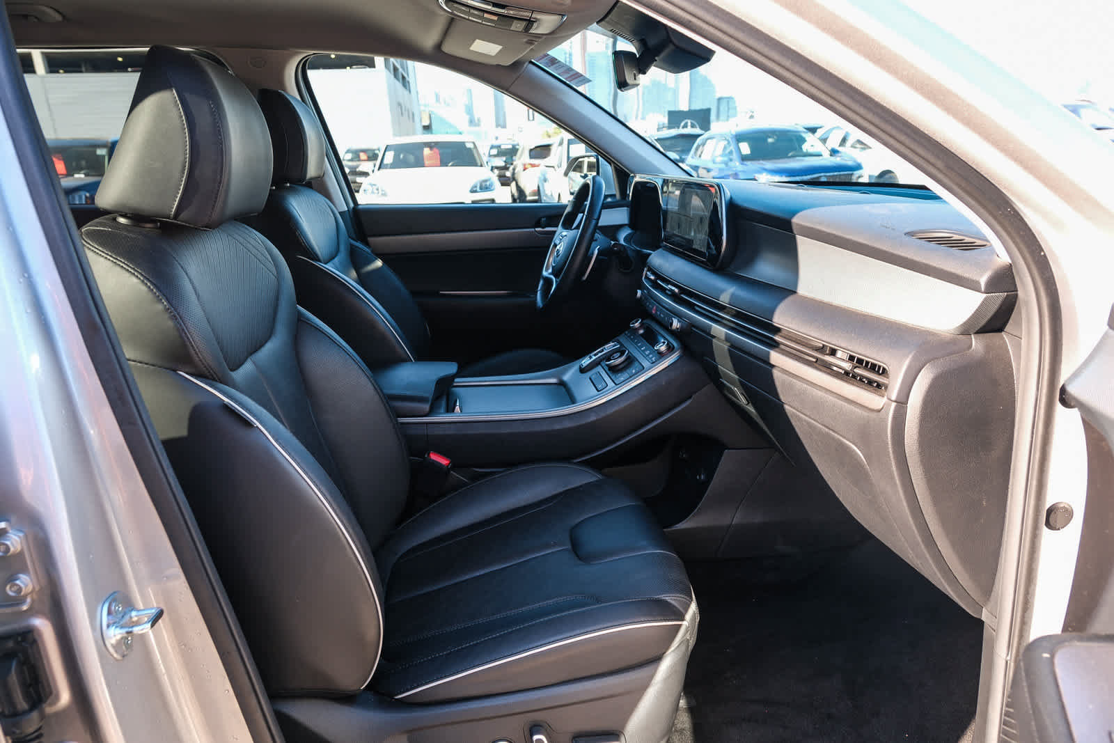 Used 2024 Hyundai Palisade SEL FWD image 19