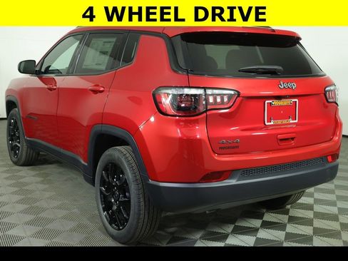 New 2026 Jeep Compass Latitude image 6