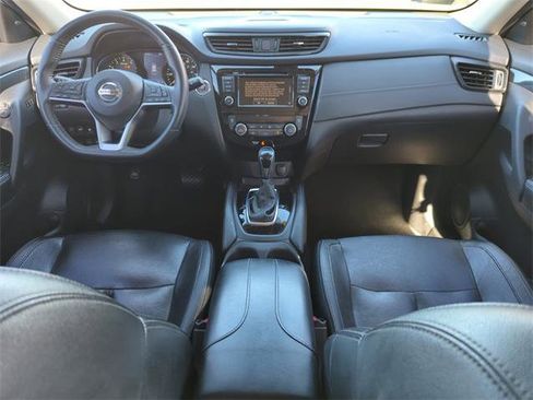 Certified 2018 Nissan Rogue SL w/ Premium Package image 19