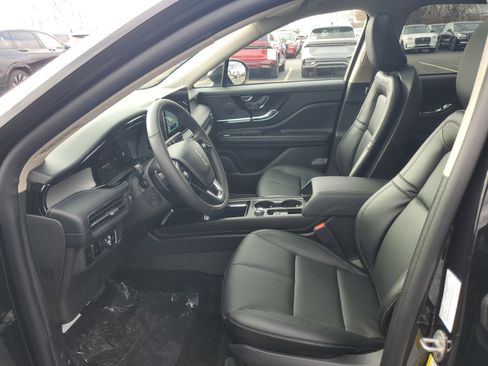 New 2026 Lincoln Corsair Premiere image 12