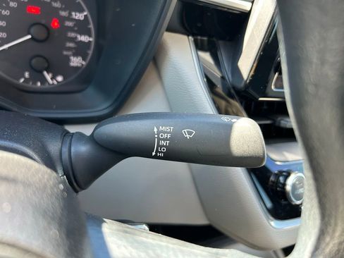 Certified 2025 Toyota Corolla LE image 20