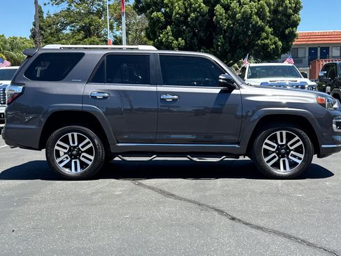 Used 2023 Toyota 4Runner Limited AWD/4WD image 3