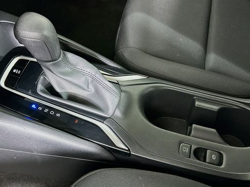 Used 2024 Toyota Corolla LE image 23