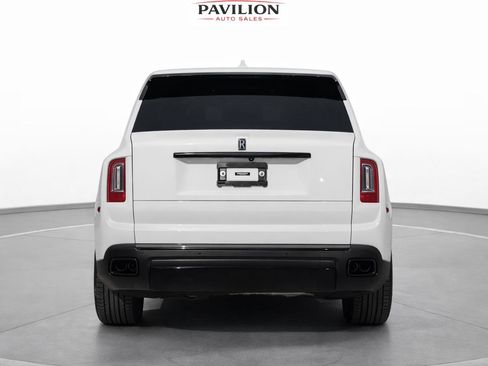 Used 2024 Rolls-Royce Cullinan Black Badge w/ Dark Exterior Package image 7