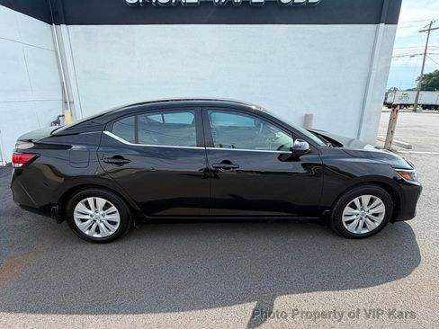 Used 2024 Nissan Sentra S FWD image 4