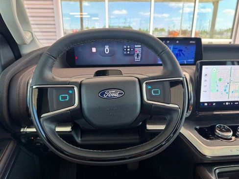 New 2025 Ford Expedition Max Platinum w/ Platinum Ultimate Package AWD/4WD image 14