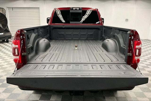 Used 2024 RAM 3500 Limited AWD/4WD image 33