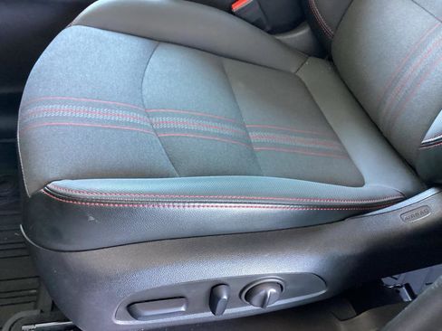 Used 2022 Chevrolet Equinox RS w/ LPO, Floor Liner Package FWD image 13