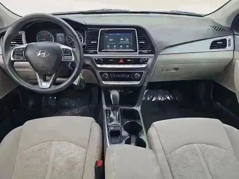 Used 2018 Hyundai Sonata SE image 10