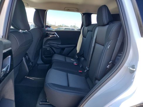 New 2026 Mitsubishi Outlander ES AWD/4WD image 8