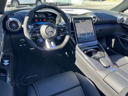 New 2025 Mercedes-Benz SL 63 AMG S e Performance 4MATIC image 91