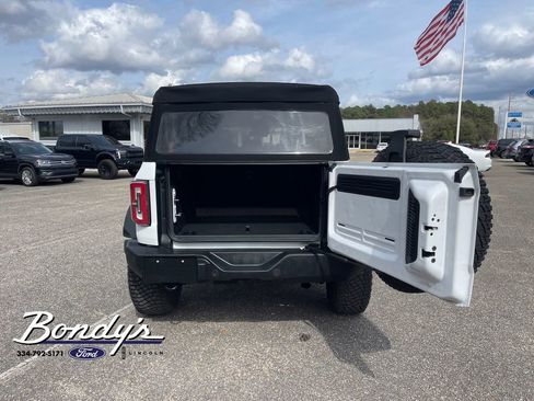 Used 2024 Ford Bronco Wildtrak image 14
