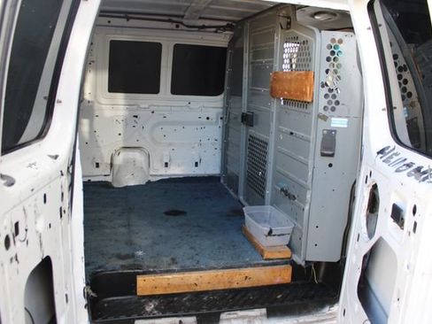 Used 2012 Ford E-150 and Econoline 150 w/ Commercial Cargo Van Pkg RWD image 19