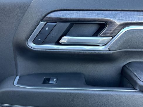 Used 2025 Chevrolet Silverado 2500 LTZ w/ LTZ Premium Package image 21