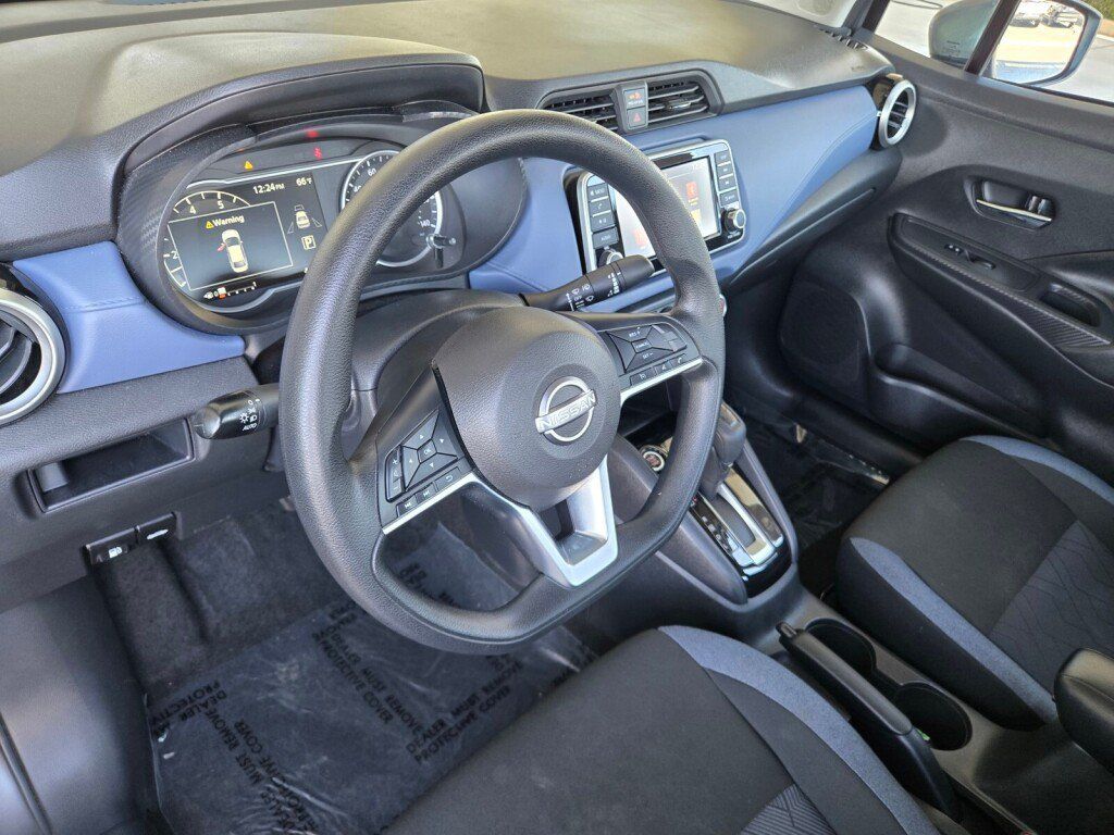 Used 2024 Nissan Versa SV FWD image 12