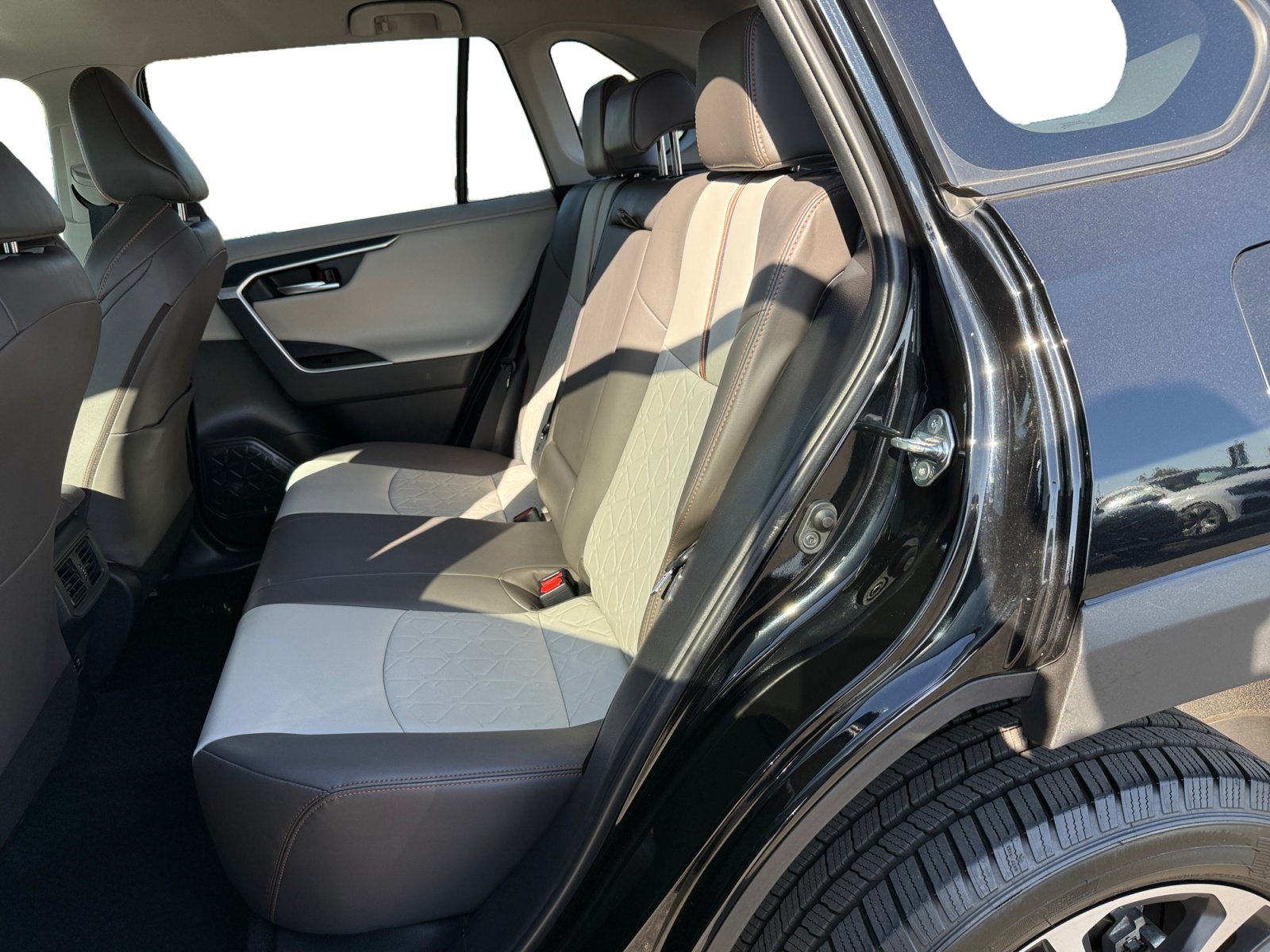 Used 2019 Toyota RAV4 Adventure w/ Carpet Mat Package AWD/4WD image 16