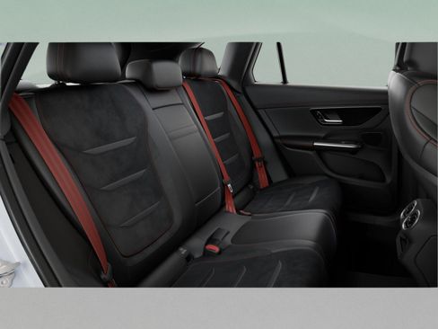 Used 2026 Mercedes-Benz GLC 43 AMG 4MATIC image 43