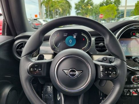 Used 2023 MINI Cooper S w/ Signature Upholstery Package FWD image 8