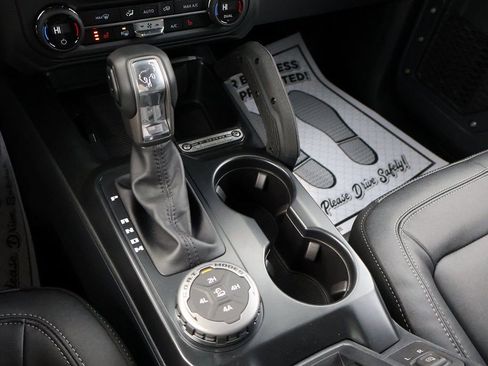 New 2025 Ford Bronco Big Bend w/ Black Diamond Package image 38