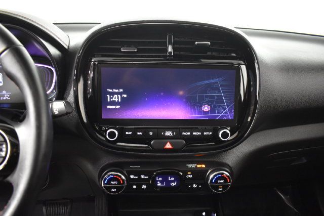 Used 2024 Kia Soul GT-Line w/ Option Group 020 FWD image 20
