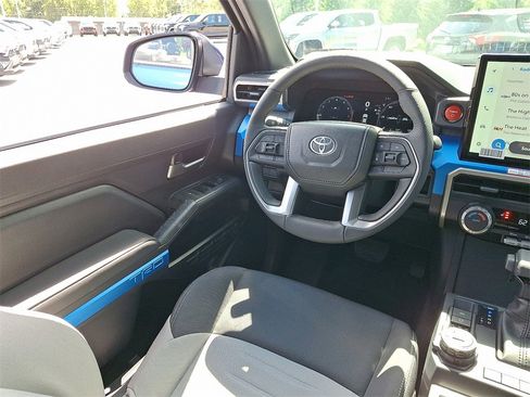 New 2025 Toyota Tacoma TRD Off-Road image 9