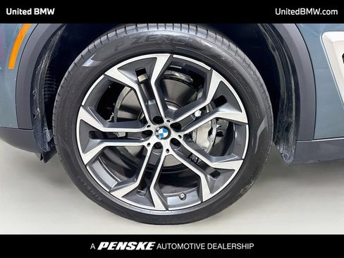 Used 2026 BMW X5 xDrive40i AWD/4WD image 9