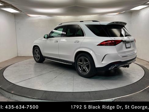 Certified 2022 Mercedes-Benz GLE 350 w/ AMG Line Exterior image 3