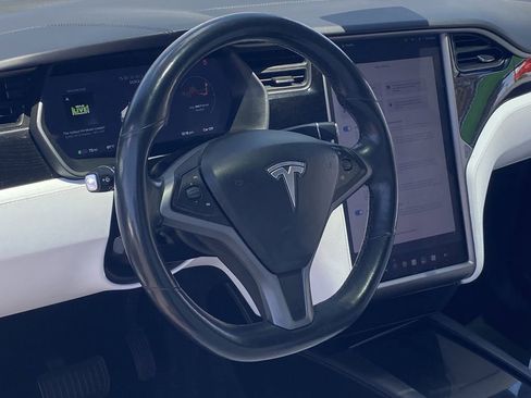 Used 2018 Tesla Model X 100D AWD/4WD image 22