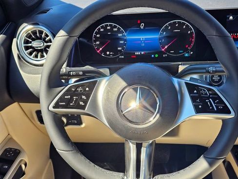 New 2026 Mercedes-Benz GLB 250 4MATIC image 28
