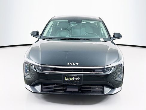 Used 2025 Kia K4 FWD image 2