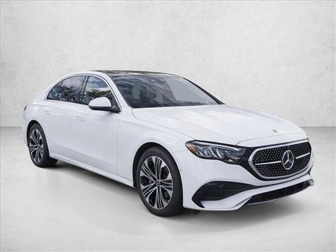 Used 2025 Mercedes-Benz E 350 Sedan image 3