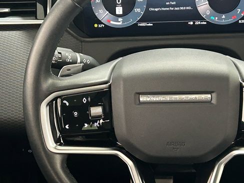 Used 2023 Land Rover Range Rover Velar R-Dynamic S image 11