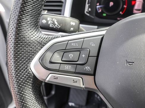 Used 2022 Volkswagen Atlas SEL Premium image 21